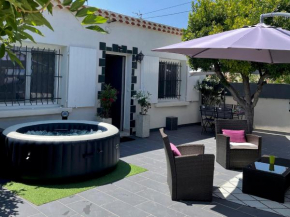Key Largo villa 2p avec pkg clim grande terrasse avec jacuzzi proche port et plage